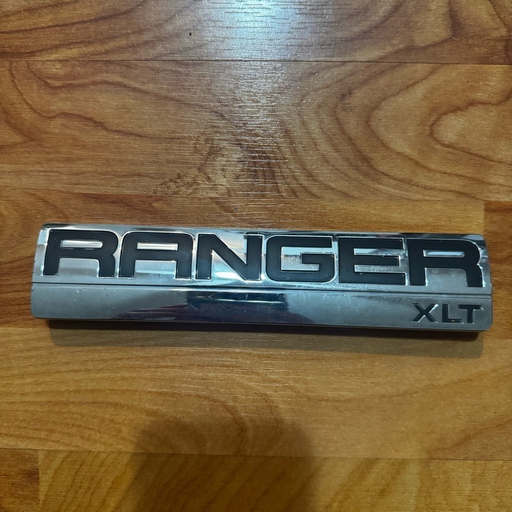 Vintage 2006 2008 2009 2010 2011 Ford Ranger XLT Fender Emblem 6L54-16B114-AA